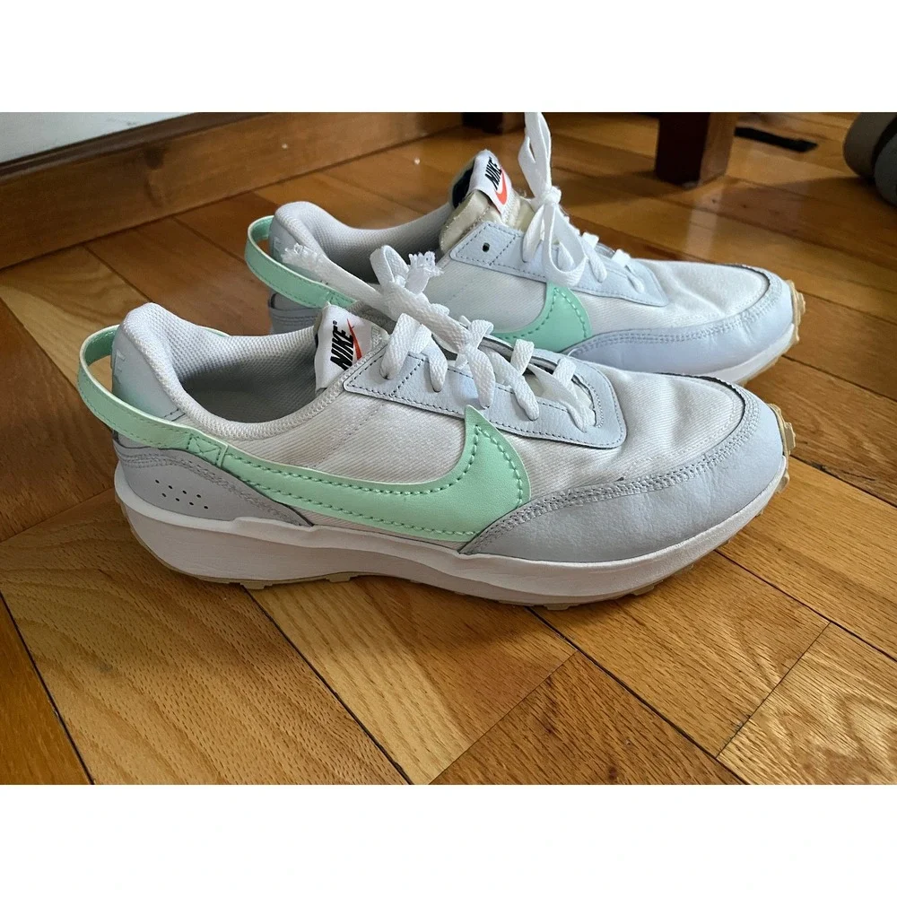Nike Waffle Debut White Mint Foam‎ Gum Size 9.5